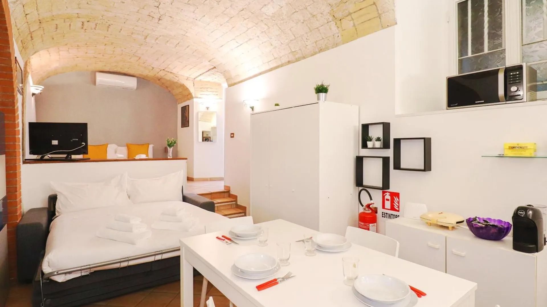 Rome Centre 5Min - Cozy Apartment & Patio