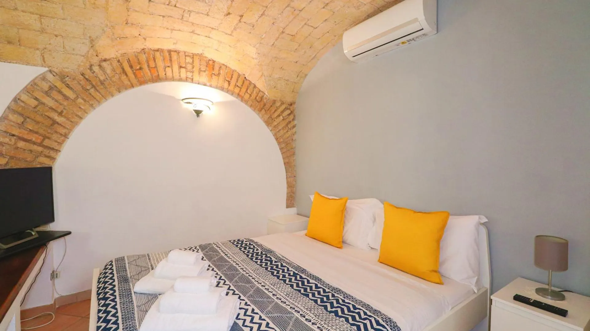Rome Centre 5Min - Cozy Apartment & Patio
